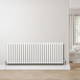 Weißer Gliederheizkörper mit TRV Chromventilen, 600mm x 1620mm, glänzende Oberfläche, moderne Linien, ideal für Wohnräume und effiziente Wärmeverteilung