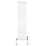 Hochformatierter, weißer Gliederheizkörper mit TRV Chromventilen, 1600mm x 360mm, glänzende Oberfläche und schlankes, modernes Design