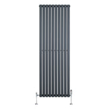 Gliederheizkörper in Anthrazitgrau mit TRV Chromventilen, schlankes Design, 1800mm x 600mm, vertikale Lamellenstruktur, moderne Heizlösung für jeden Raum