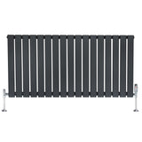 Flachheizkörper in Anthrazitgrau, 600mm x 1190mm, mit vertikalen Lamellen und glänzenden Ventilen, modernes Design für effiziente Wärmeverteilung