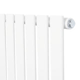 Flachheizkörper in Weiß, 1800mm x 420mm, mit glatten, vertikalen Lamellen und einem modernen, minimalistischen Design für effiziente Wärmeabgabe