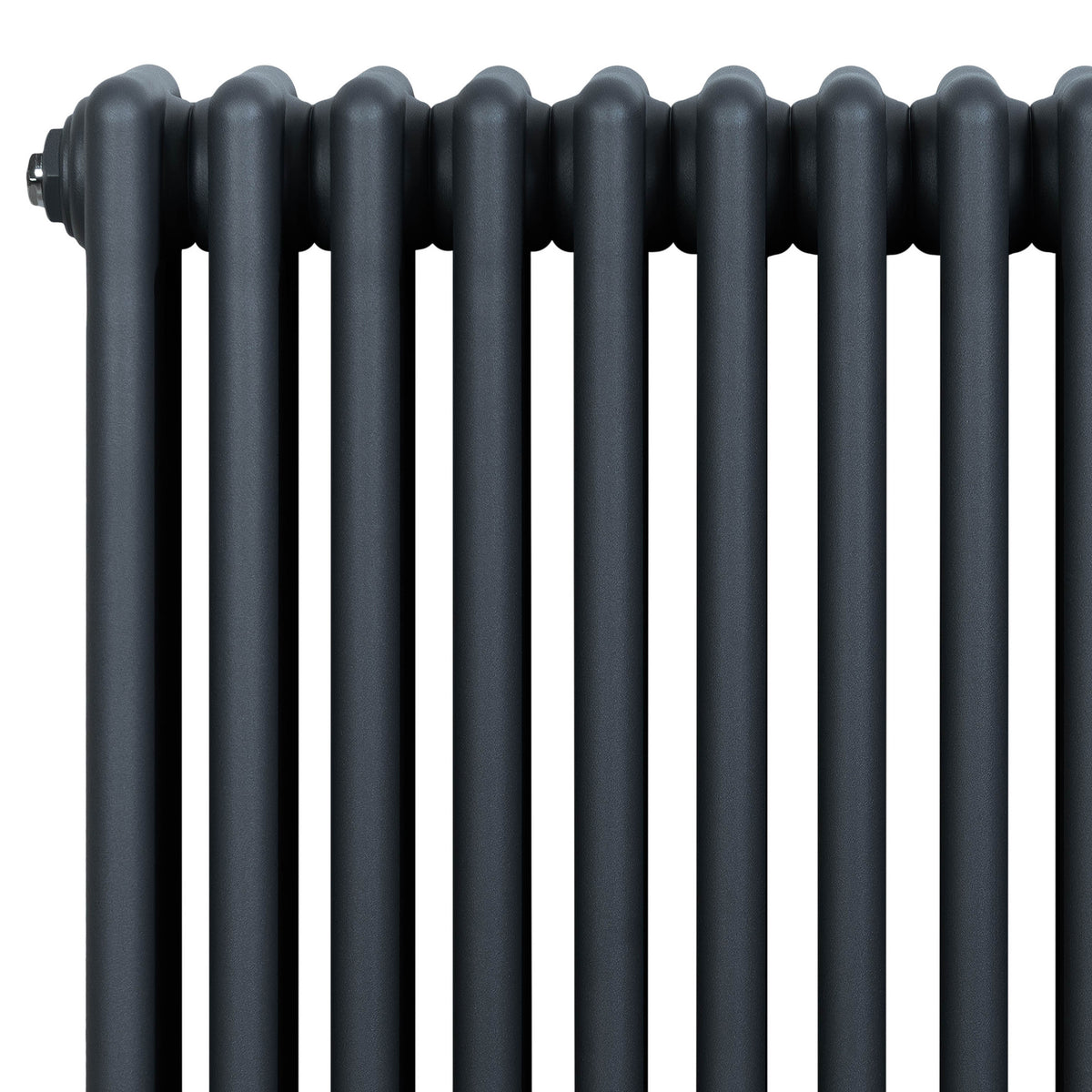 Röhrenheizkörper mit vier Säulen in Anthrazitgrau, glänzende Chromventile, modernes Design, ideal für stilvolle Heizlösungen