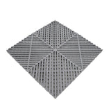 Belüftete Garagenbodenfliese in Grau mit rutschfester Oberfläche und strukturiertem Design, ideal für eine langlebige und funktionale Bodenlösung