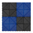 Belüftete Garagenbodenfliesen in Schwarz und Blau, quadratische Platten mit rutschfester, strukturierten Oberfläche und diagonalen Rillen für optimale Drainage