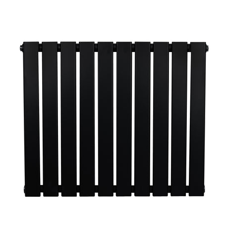 Flachheizkörper in Schwarz, 600mm x 700mm, mit schlanken, vertikalen Lamellen und glatter, mattschwarzer Oberfläche für modernes Wohndesign