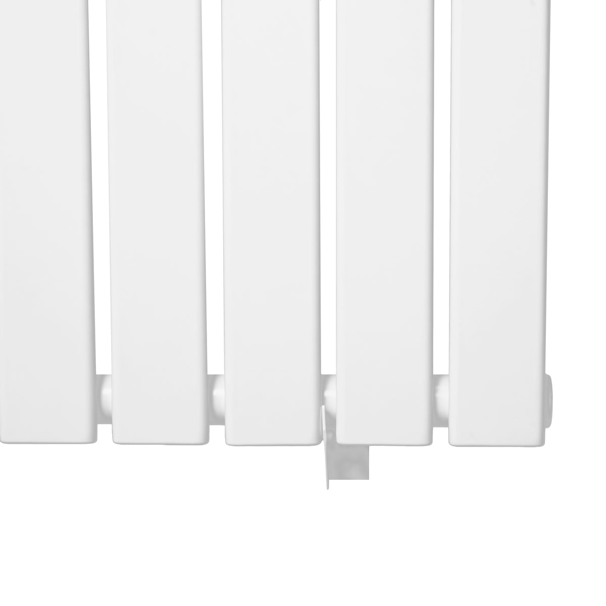 Flachheizkörper in Weiß, 1800mm x 420mm, mit glatten, rechteckigen Lamellen und modernem Design, ideal für effiziente Raumheizung