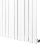 Weißer Gliederheizkörper mit 600mm x 1200mm, schlankes Design, glatte Oberfläche und gleichmäßige Heizrippen für effiziente Wärmeverteilung