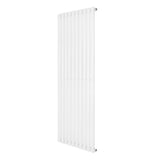 Schlanker, vertikaler Gliederheizkörper in Weiß, 1600mm x 600mm, mit glatter Oberfläche und modernen, eleganten Linien für effiziente Wärmeabgabe