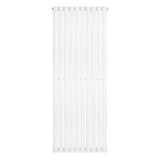 Gliederheizkörper in Weiß, 1600mm x 600mm, mit schlanken, vertikalen Lamellen und glatter, glänzender Oberfläche für moderne Innenräume