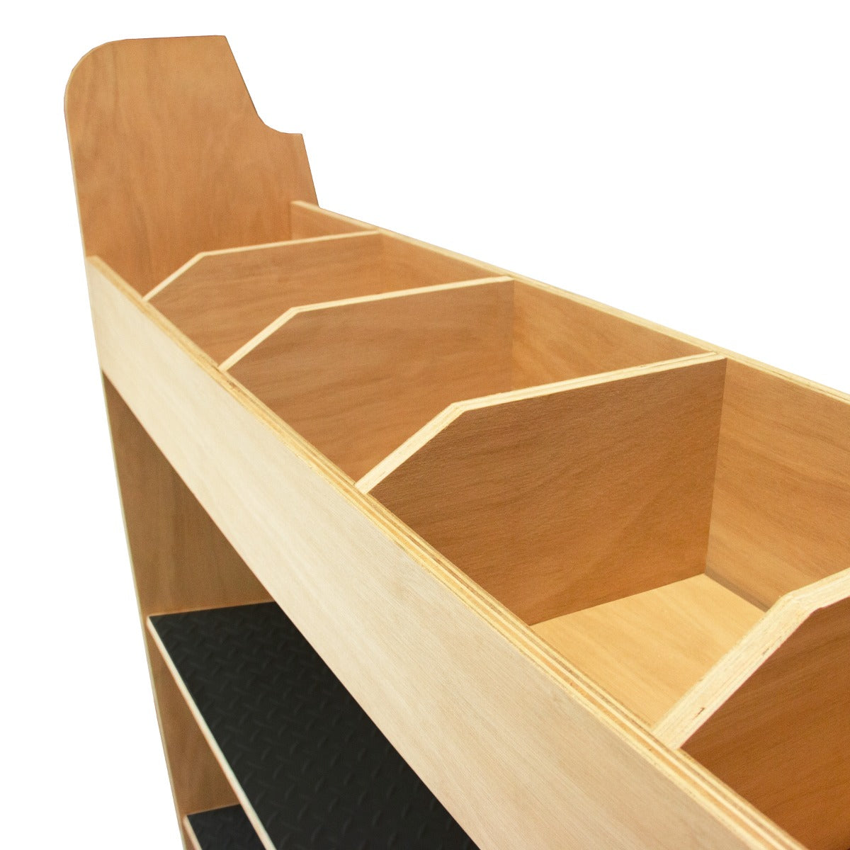 Holzregal mit mehreren Fächern für Werkzeuge, in natürlichem Holzton, mit glatter Oberfläche und robustem Design, ideal für Ford Transit Custom Fahrzeugeinrichtungen