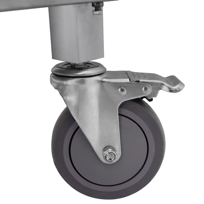 Grau gummierter Rollstuhl mit silbernem Metallgestell und Feststellbremse, ideal für Möbel und Geräte in Innenräumen