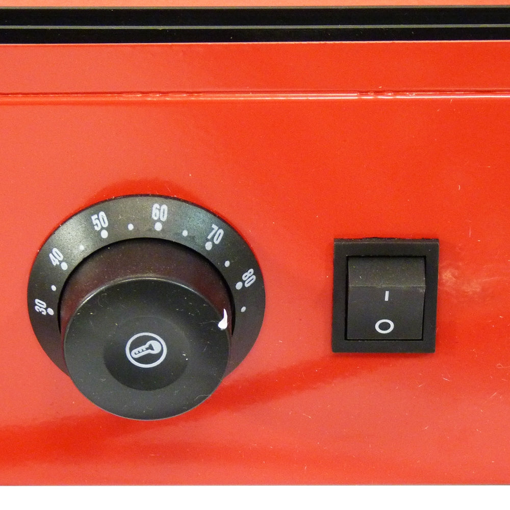 Roter Drehregler mit Skala und Schalter, ideal für die präzise Einstellung der Temperatur in einer Speisevitrine, robust und benutzerfreundlich