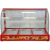 Transparente Vitrine in Rot mit drei Edelstahlbehältern, verchromten Regalen und buntem Dekor, ideal für die Präsentation von Speisen und Snacks