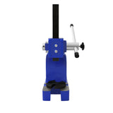 Die T-Mech Dornpresse in leuchtendem Blau mit stabiler Basis, verstellbarem Hebel und robustem Metallkörper für präzise Anwendungen